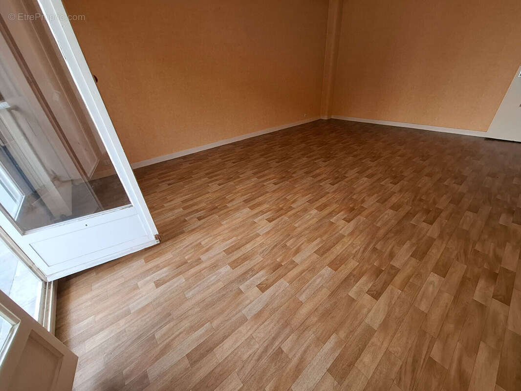 Appartement à LONS-LE-SAUNIER