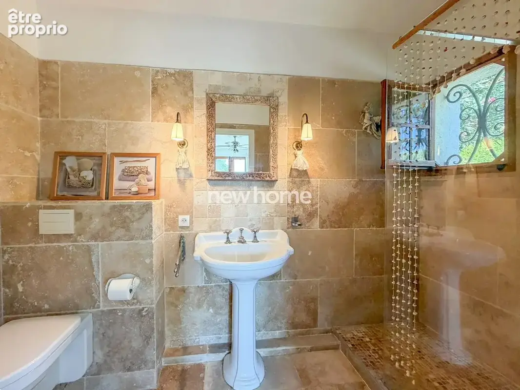 Élégante Villa Provençale avec Vue Mer - photo 12