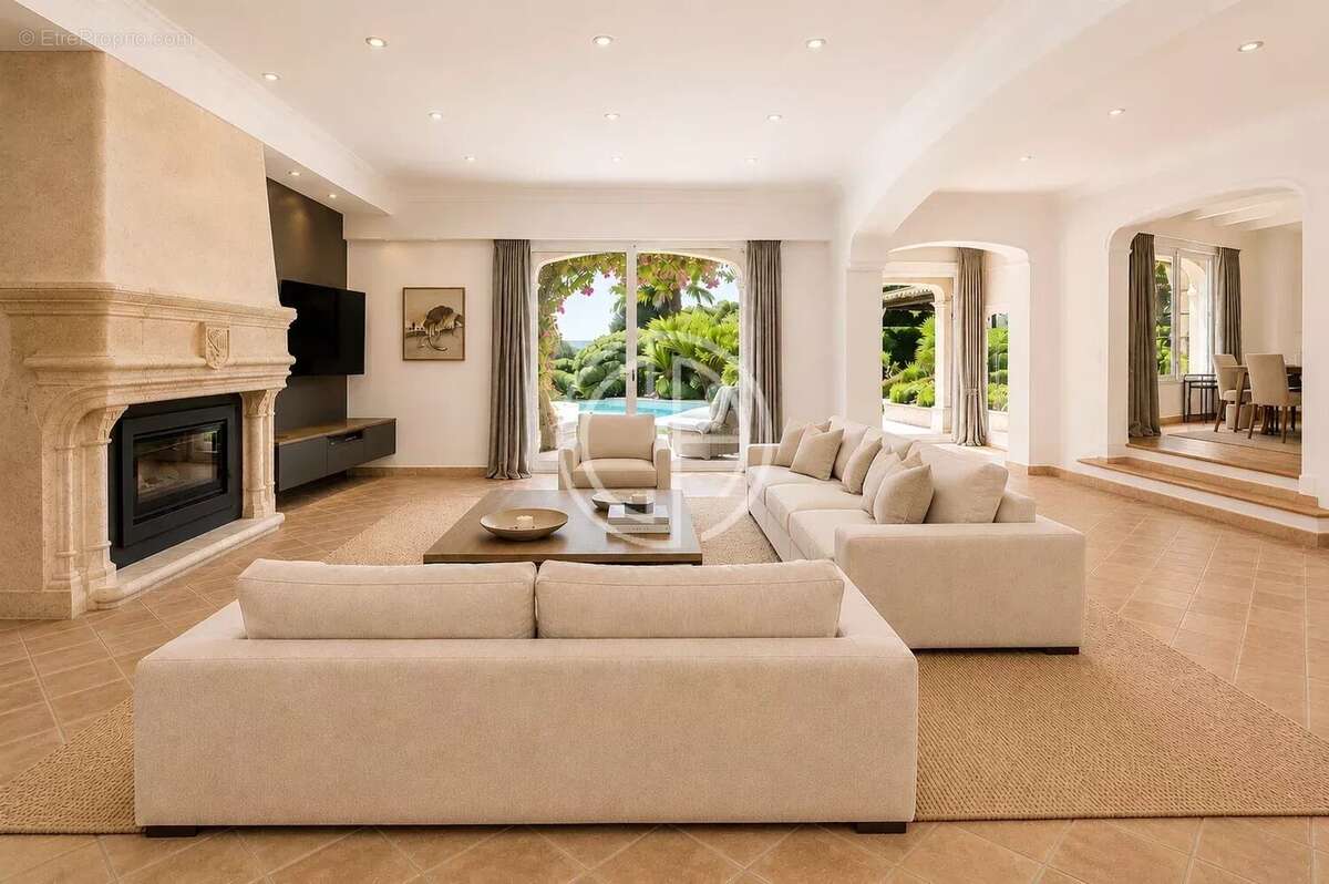 Maison à MOUGINS