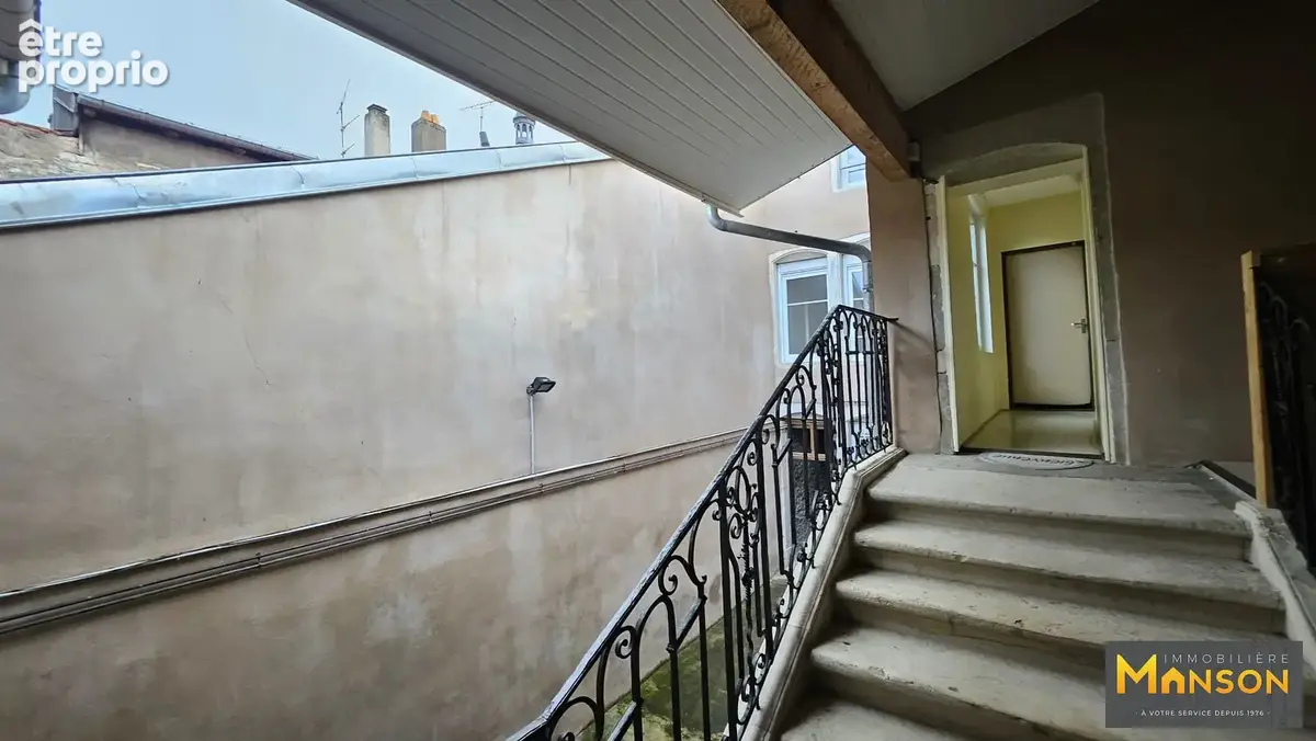 CAGE ESCALIER 