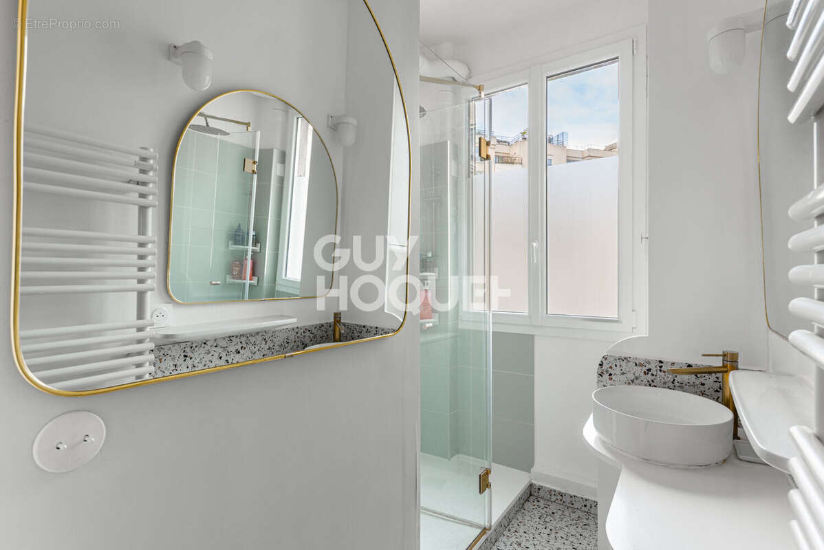 Appartement à PARIS-12E