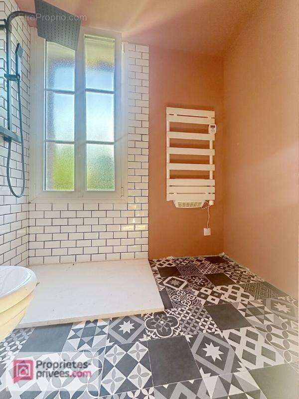 Maison de Maître  rénovée avec jardin de 545 m² et terrain constructible - photo 10