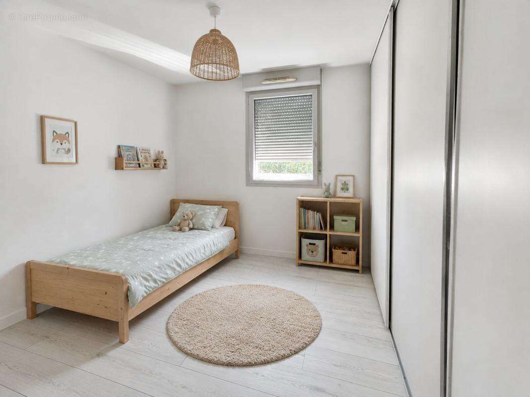LECTOURE, non loin du centre ville, maison avec trois chambres, jardin et garage - photo 5