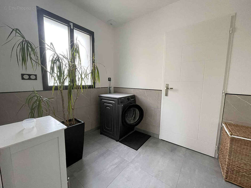 Maison à ROUANS