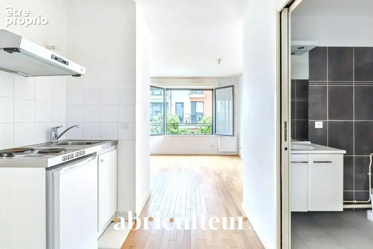 Charmant studio  30 m² avec balcon – Courbevoie (92400) - photo 6