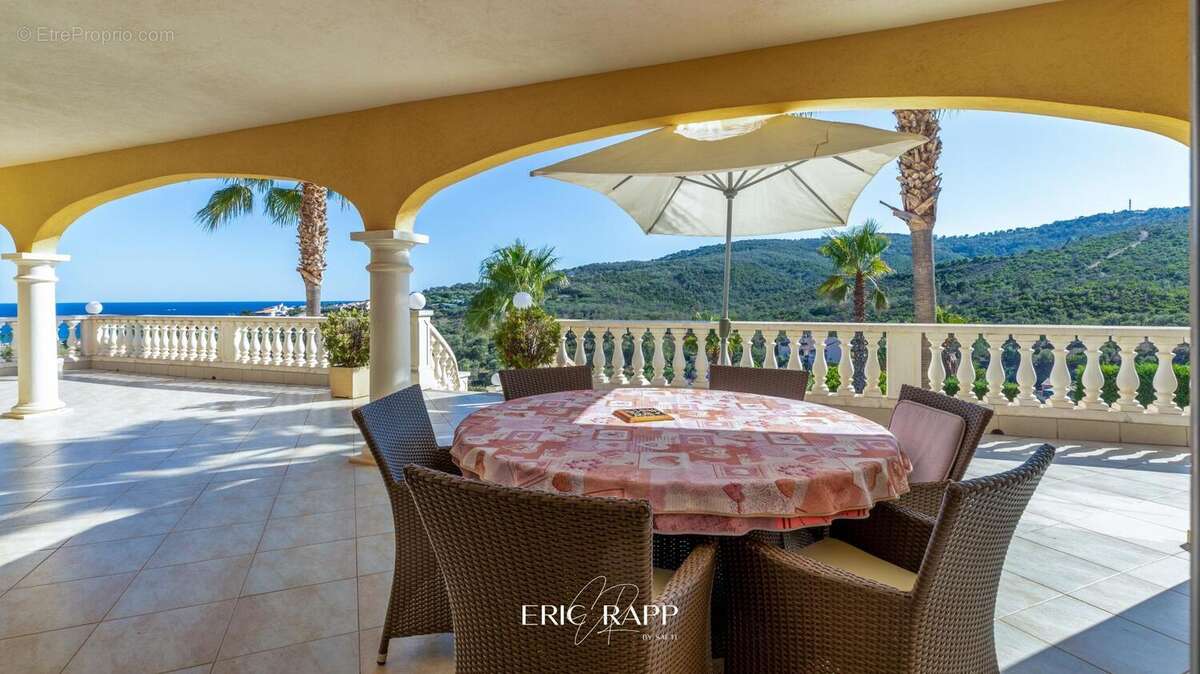 Photo 7 - Maison à ROQUEBRUNE-SUR-ARGENS