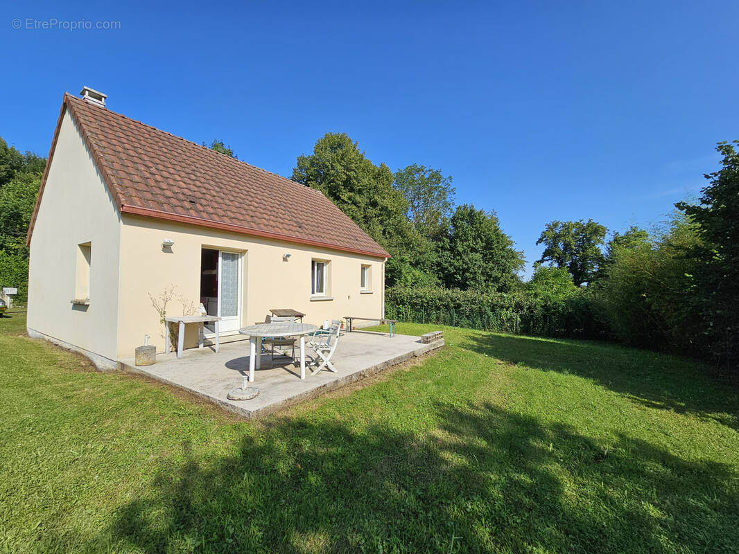 Maison à AIX-EN-OTHE