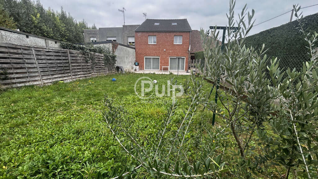 Maison à COURRIERES