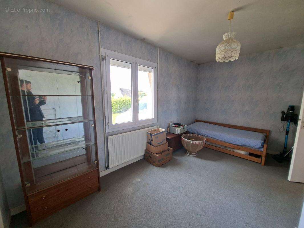 Locquirec secteur Kerboulic – Maison au calme avec beau potentiel - photo 8