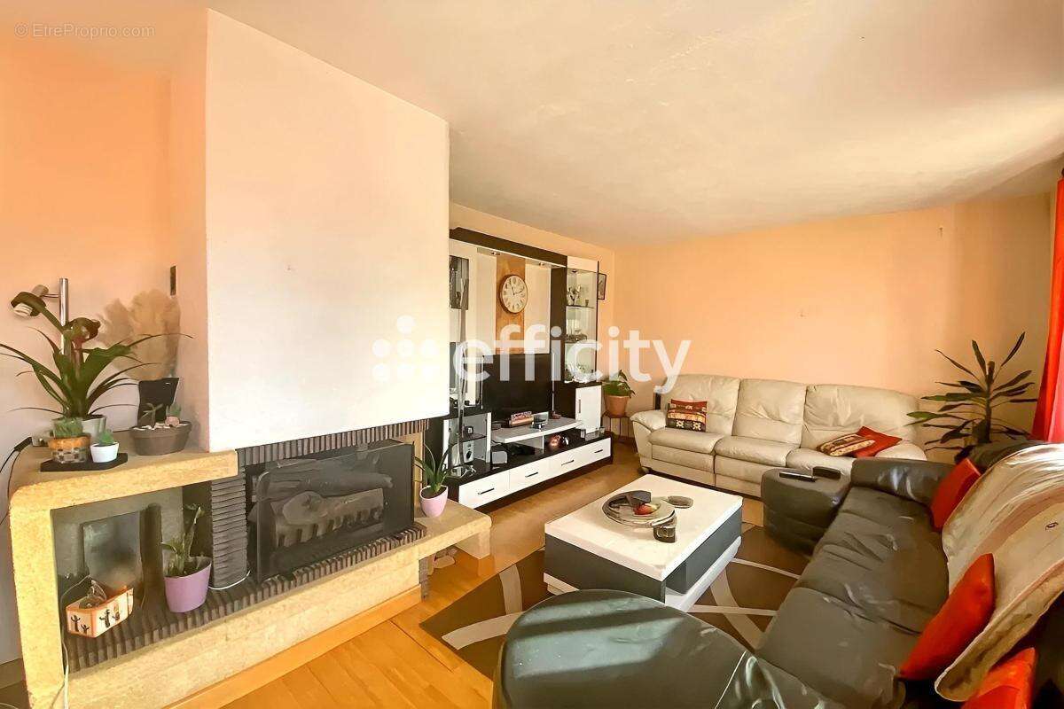 Maison à LIVRY-GARGAN