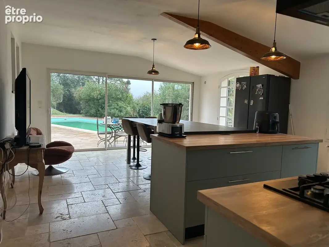 Maison avec piscine et terrain - photo 6