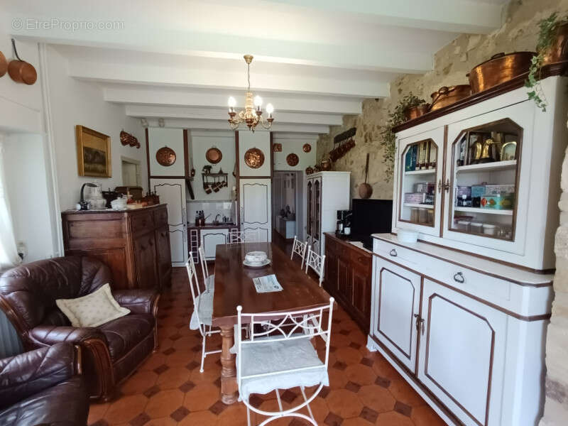 Château d'exception - Élégance Historique & Parc Majestueux - photo 6