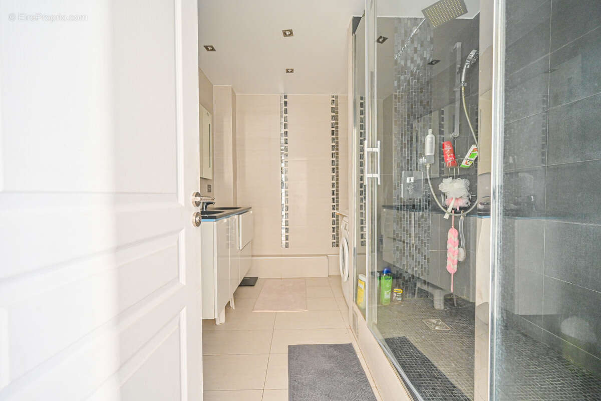 Appartement 80 m² à Creteil  - photo 9