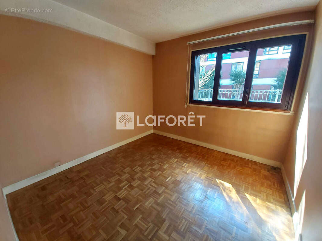 Appartement à VILLEMOMBLE