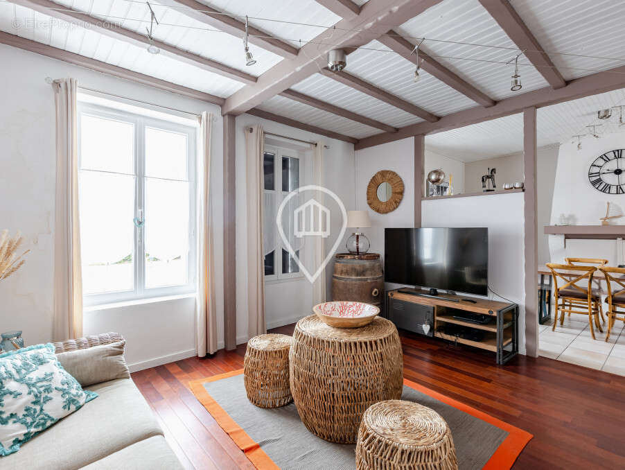 Maison à L&#039;EPINE