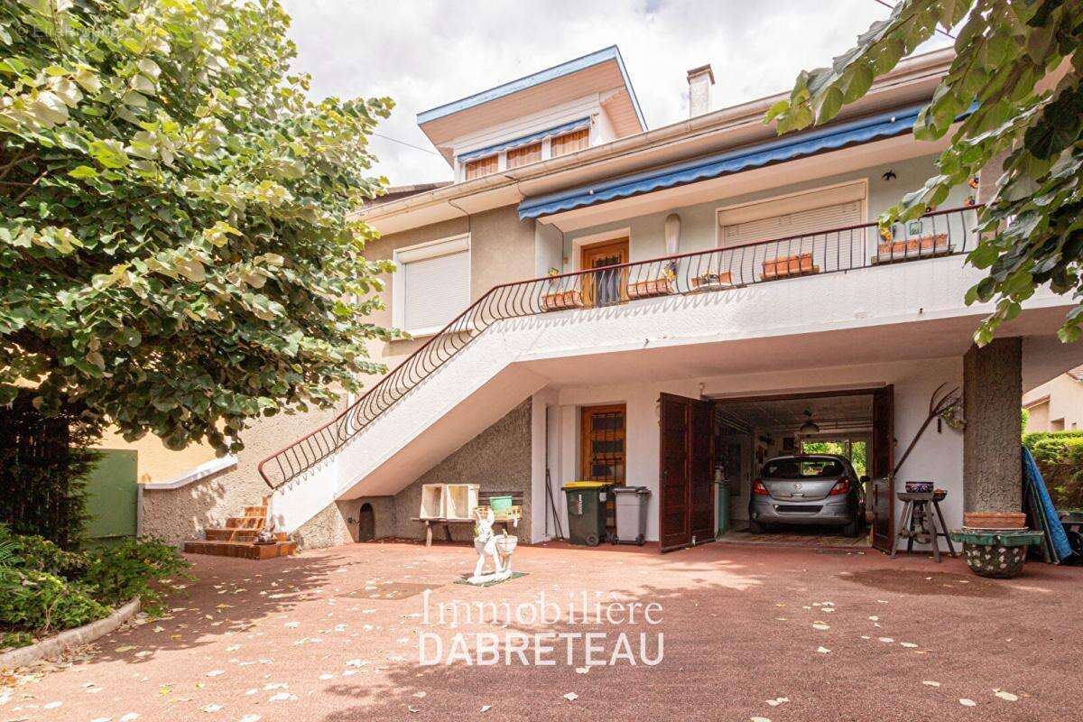 Maison à BRON