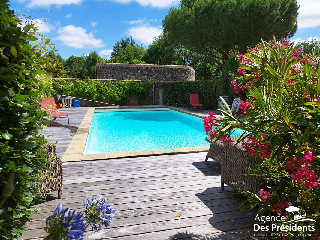 Maison à TALMONT-SAINT-HILAIRE