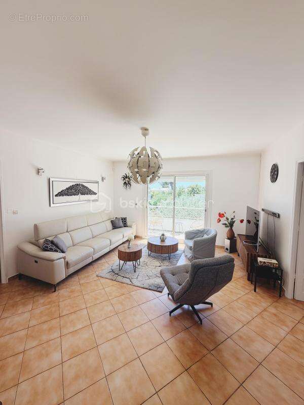 Maison à LA VALETTE-DU-VAR