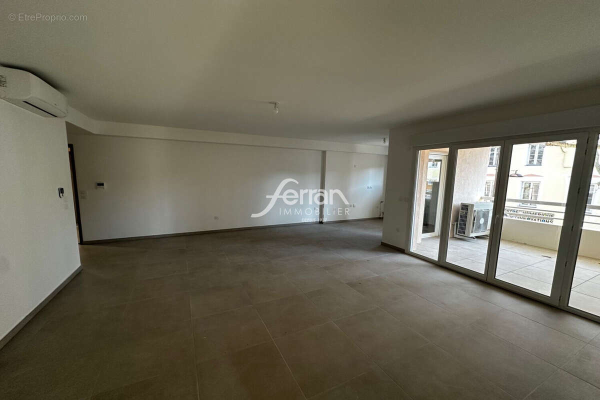 Appartement à DRAGUIGNAN