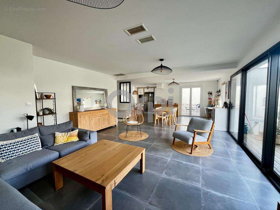 Maison à SAINT-XANDRE