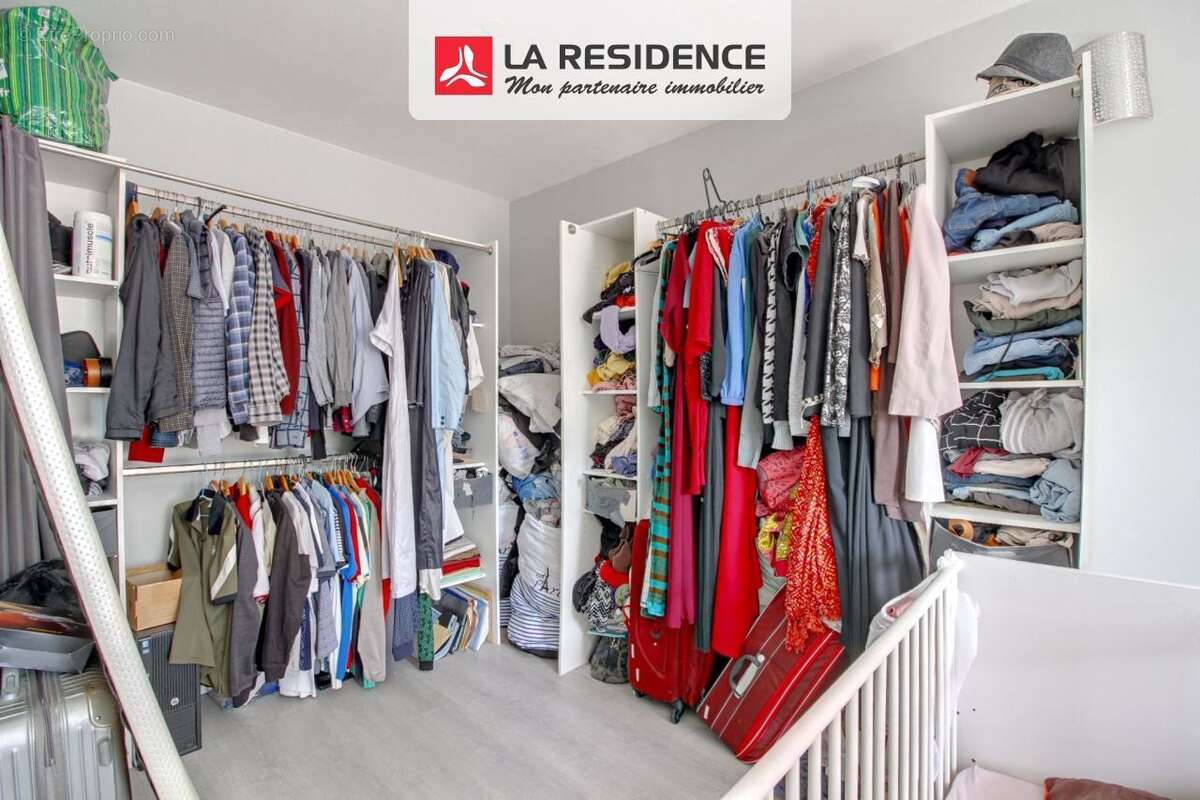 Appartement à LES MUREAUX