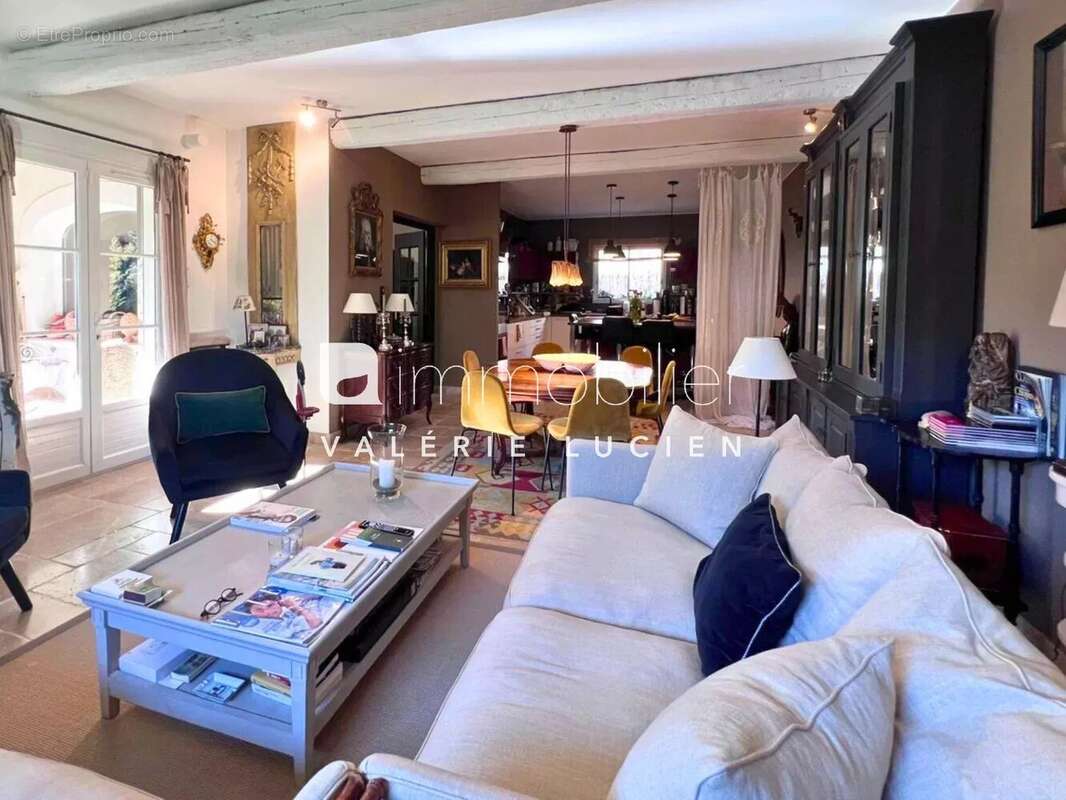 Maison à MAUSSANE-LES-ALPILLES