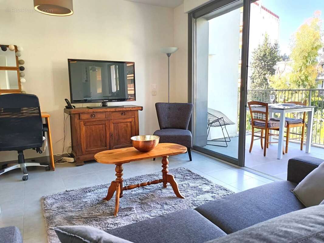 Appartement à ROQUEBRUNE-CAP-MARTIN