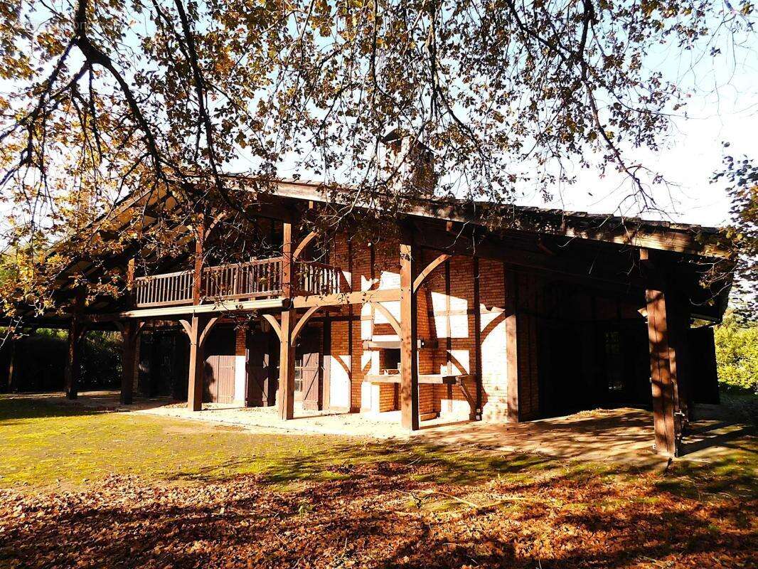 Maison à MAZEROLLES