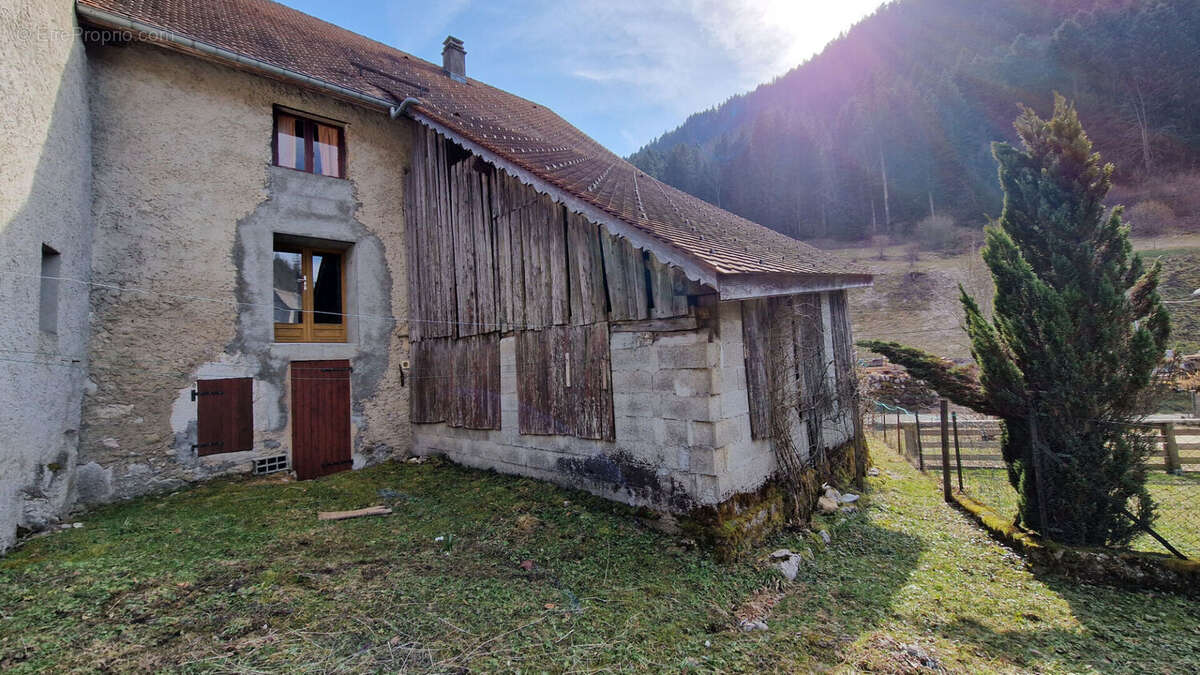 Maison à SAINT-PIERRE-D'ENTREMONT