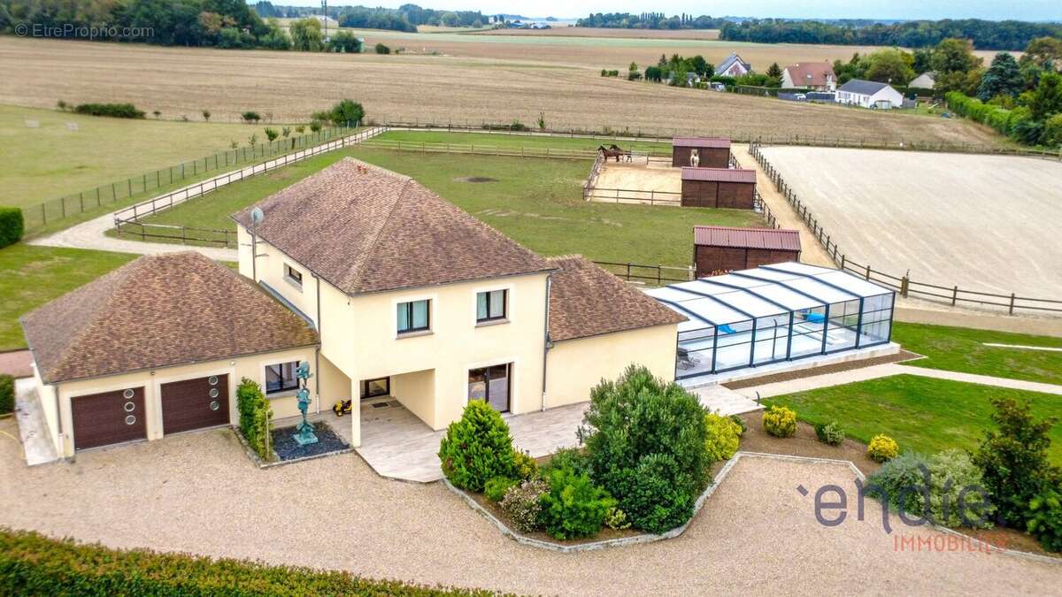 Domaine équestre d'exception avec habitation - photo 3
