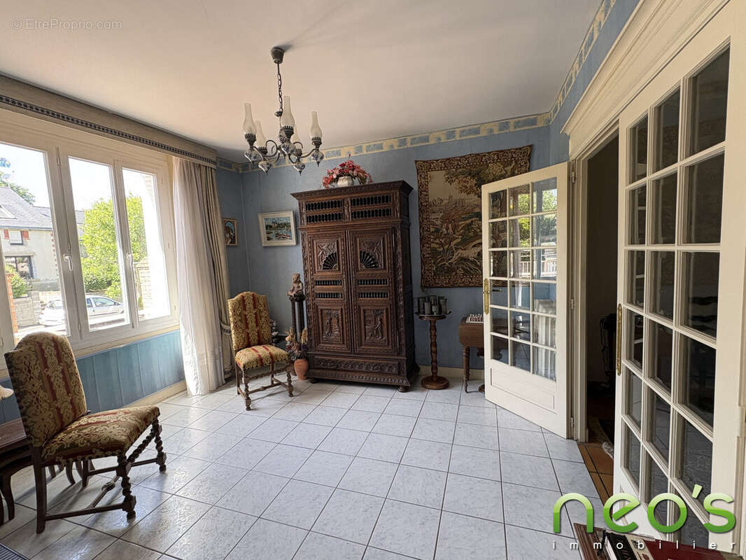 Maison à SAINT-MACAIRE-EN-MAUGES