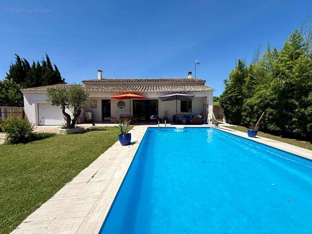 À Vendre maison avec piscine et studio de 25m2 à Mouriès - photo 13