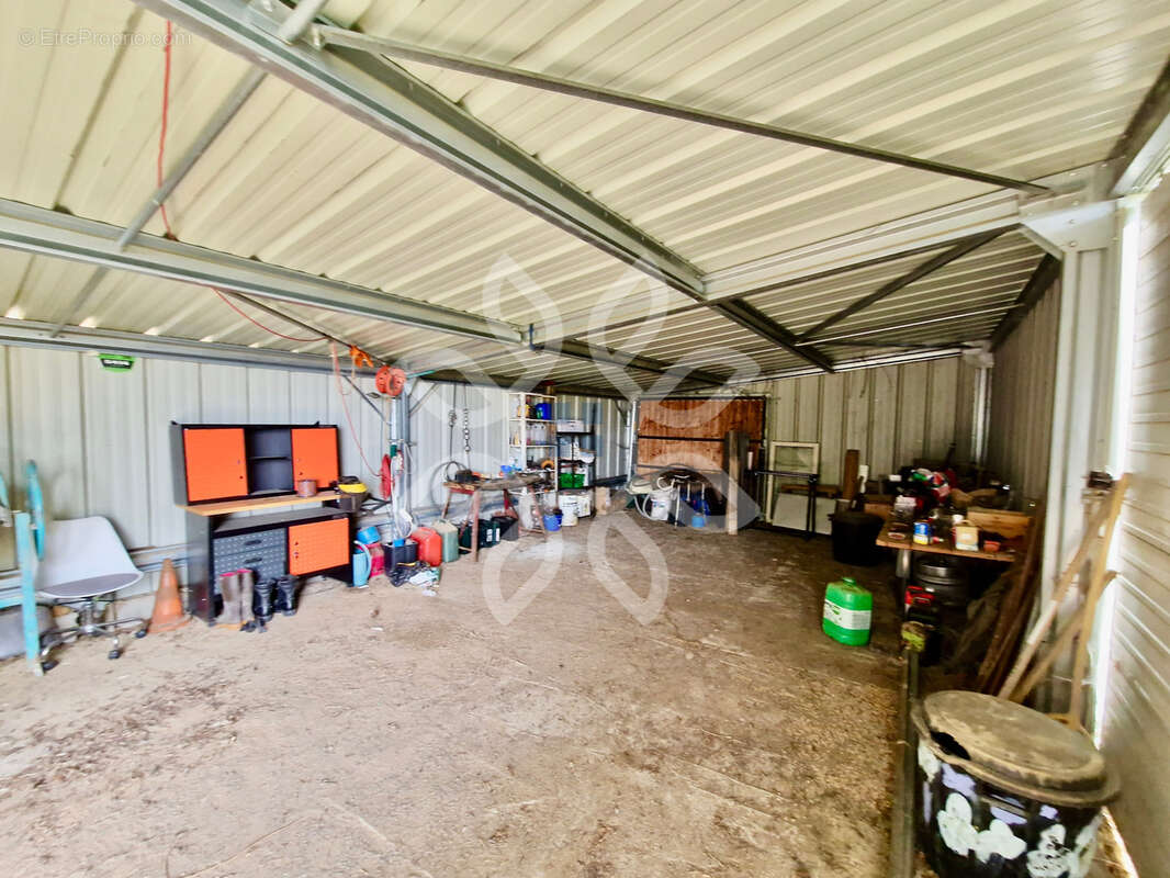 Maison à CHAMPAGNAC-LE-VIEUX