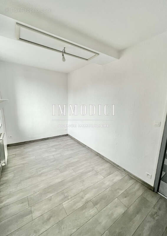 Appartement à THOISSEY