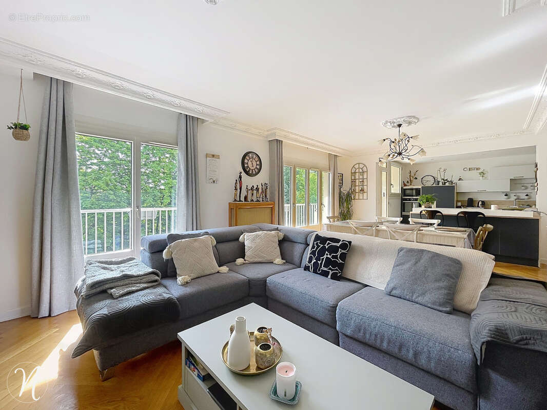 Appartement à SAINT-GENIS-LAVAL