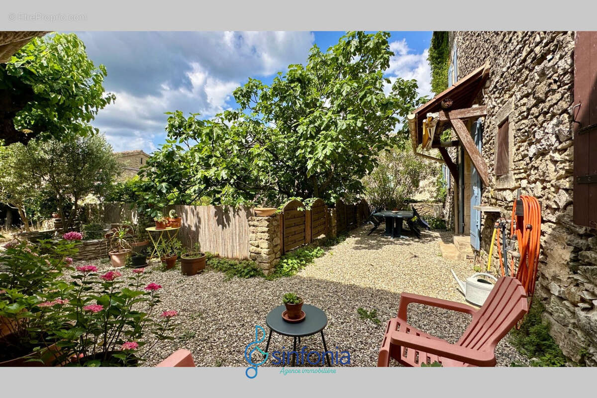 Maison à GOUDARGUES