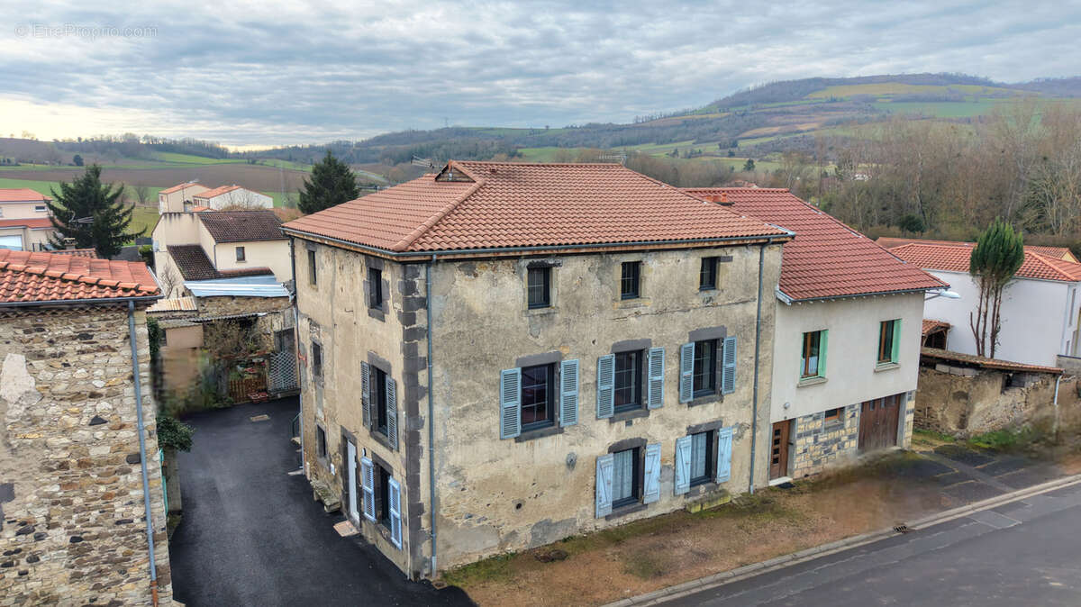 Maison à VERTAIZON