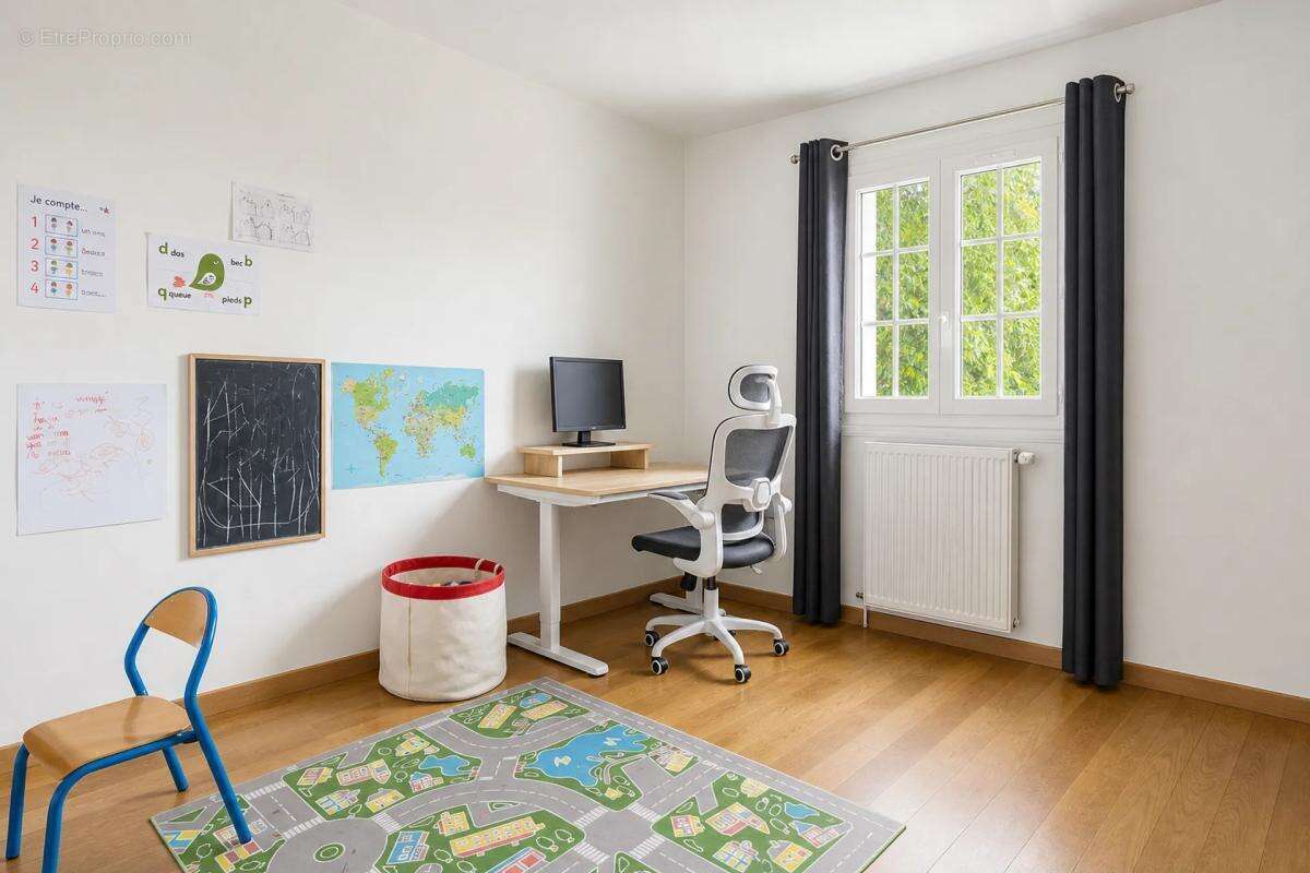 Maison à MONTREUIL