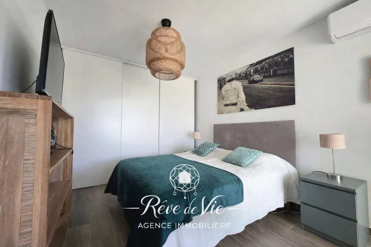 Appartement à BORMES-LES-MIMOSAS