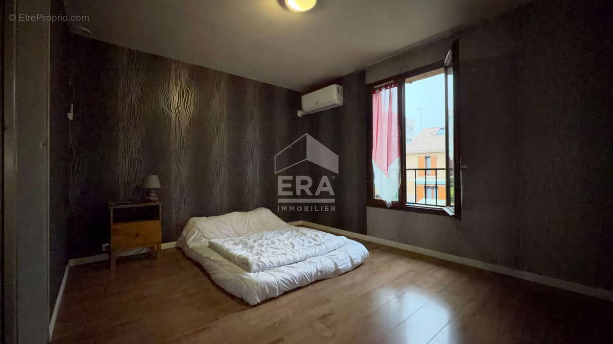 Maison à CORBEIL-ESSONNES