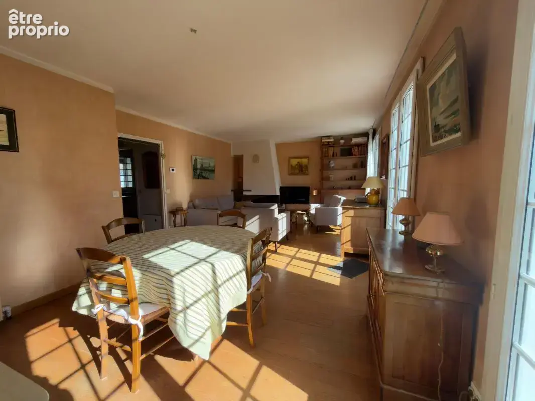 À vendre – Belle maison familiale de 7 pièces avec vue dégagée sur la campagne - photo 4
