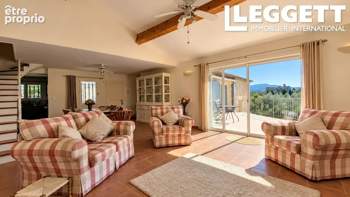 Villa 4 chambres avec piscine, vue panoramique et grand terrain dans domaine sécurisé près de la Méditerranée - photo 2
