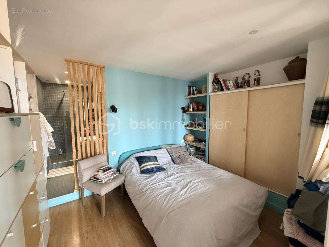 Centre-ville de Sète – Appartement de 128 m² avec terrasse, studio indépendant et fort potentiel - photo 2