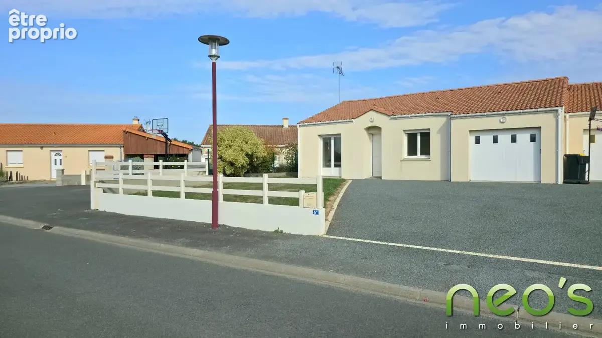 Maison 4 pièces 77 m² à vendre à Chemille (49120) - photo 1