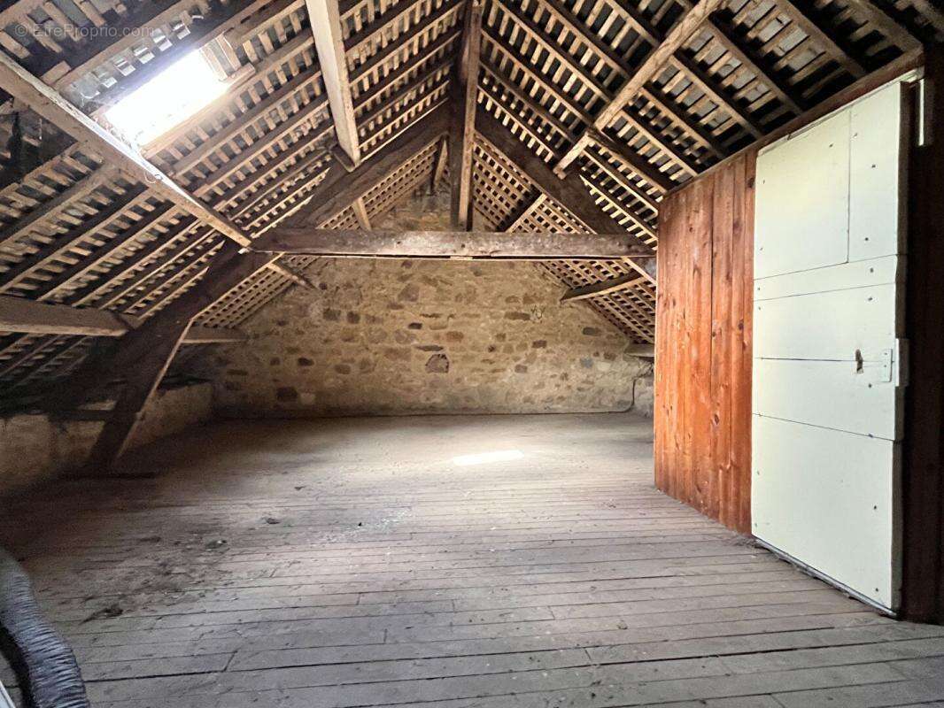 Maison  en pierres  5 pièce(s) 105 m2 22250 sevignac - photo 6