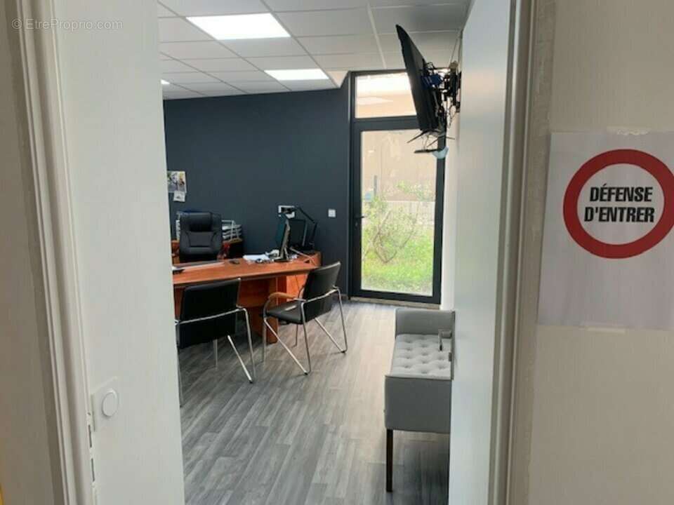 Commerce à POMPIGNAC