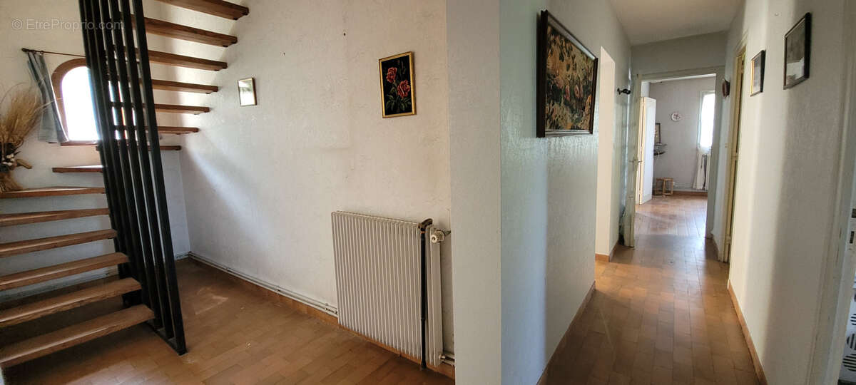 À Hagetmau, 125m2 habitables au coeur de la ville. - photo 6
