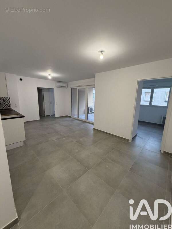 Photo 3 - Appartement à MARSEILLE-4E