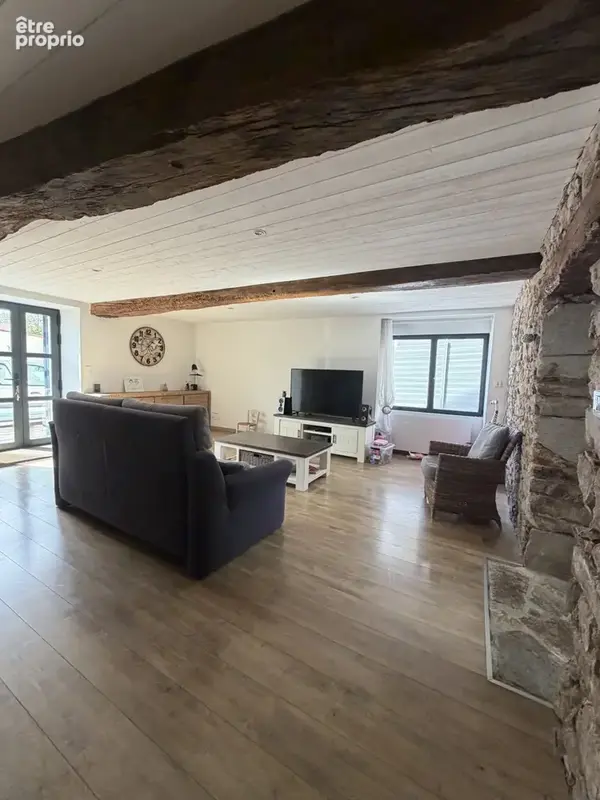 AIZENAY, maison en pierres de 158 m2 sur 422 m2 de terrain - photo 5