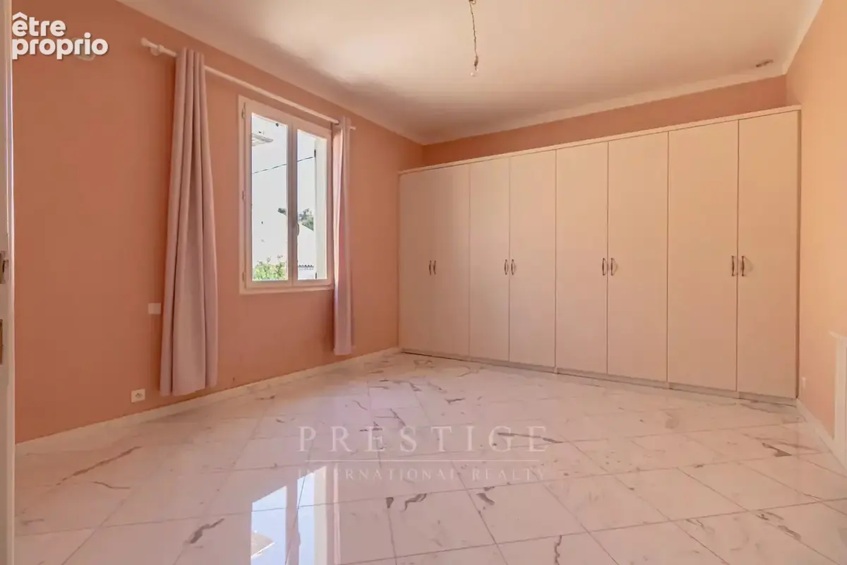 Juan les pins, maison avec 3 appartements loués, 3 terrasses, grenier - photo 5